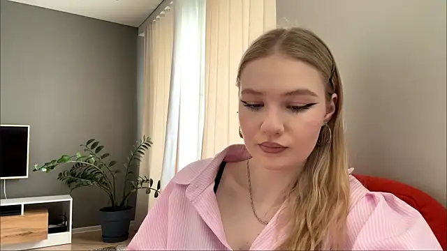 Snapshot of PlasaRima chatting on May 2026 01:36:02 AM PlasaRima online show from May 2026 01:36:02 AM