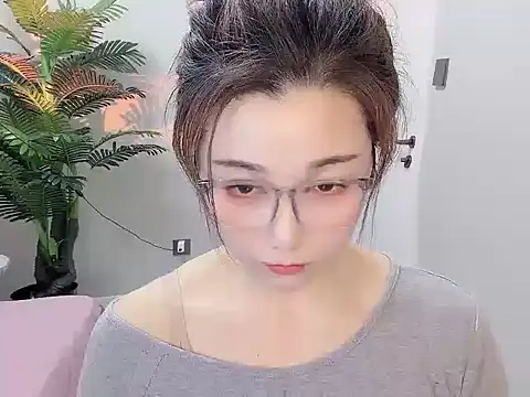 Yunxi- online show from April 2026 03:15:01 PM