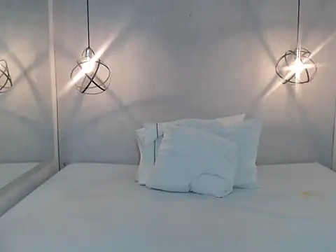 Migatica johnson12 online show from April 2026 02:59:02 AM