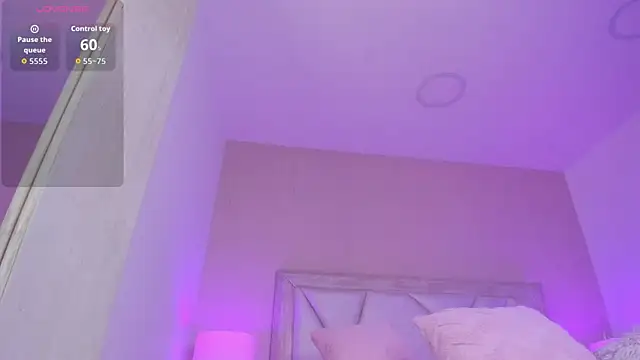 ChloeCartier online show from April 2026 06:10:01 PM