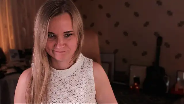 MiaSparkes online show from June 2026 02:33:01 PM