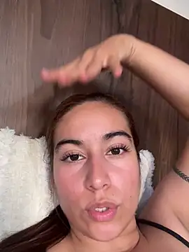 Aitana Lux online show from April 2026 09:39:33 PM