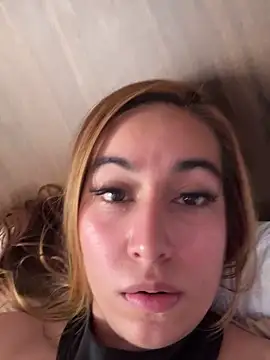 Aitana Lux online show from April 2026 07:28:01 PM