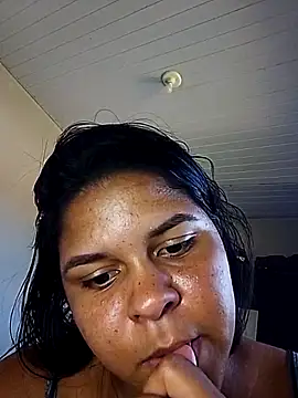 Putinha2004 online show from April 2026 05:23:01 PM