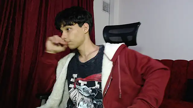 Snapshot of Marck-Pro chatting on April 2026 10:37:02 PM Marck-Pro online show from April 2026 10:37:02 PM