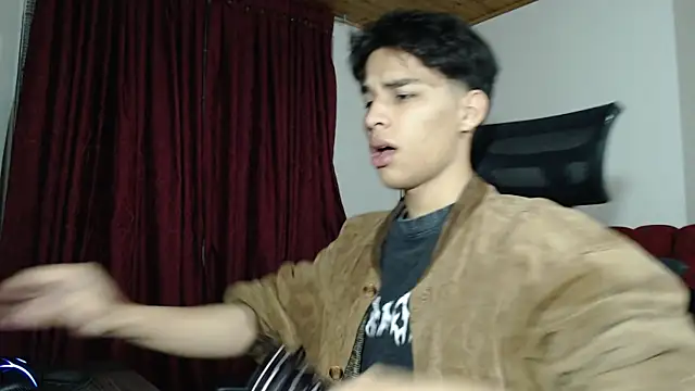 Snapshot of Marck-Pro chatting on May 2026 12:27:02 AM Marck-Pro online show from May 2026 12:27:02 AM