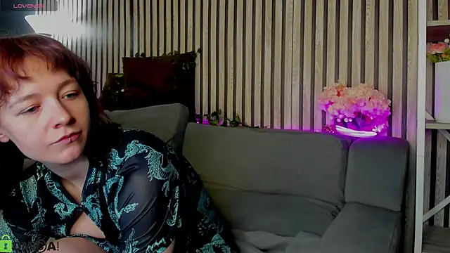 Ricki Bloom online show from April 2026 09:21:02 AM