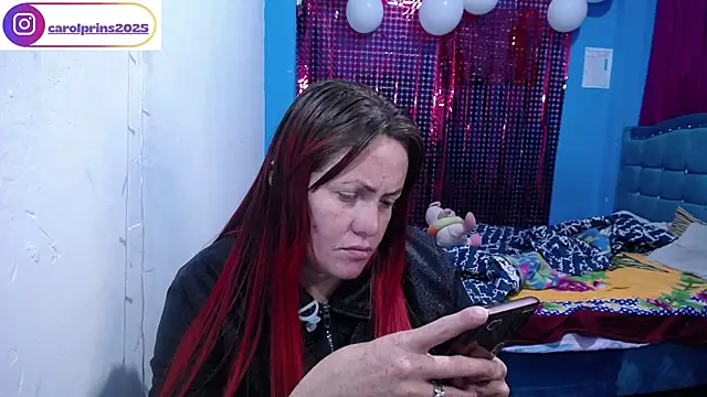 carolinhe26 online show from April 2026 02:02:02 PM