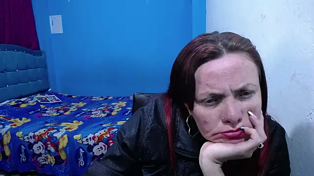 Snapshot of carolinhe26 chatting on July 2026 03:00:02 AM carolinhe26 online show from July 2026 03:00:02 AM
