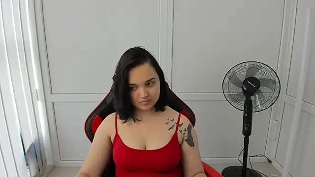 Snapshot of Caroline_cutte chatting on June 2026 08:39:01 AM Caroline cutte online show from June 2026 08:39:01 AM
