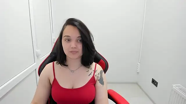 Snapshot of Caroline_cutte chatting on June 2026 07:45:02 AM Caroline cutte online show from June 2026 07:45:02 AM