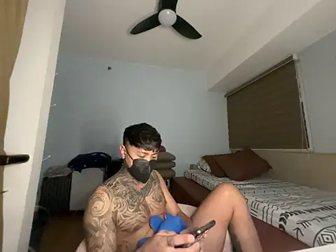 tattoo hottie online show from April 2026 08:20:02 PM