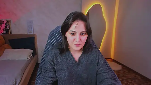 www Lily online show from April 2026 07:58:02 PM