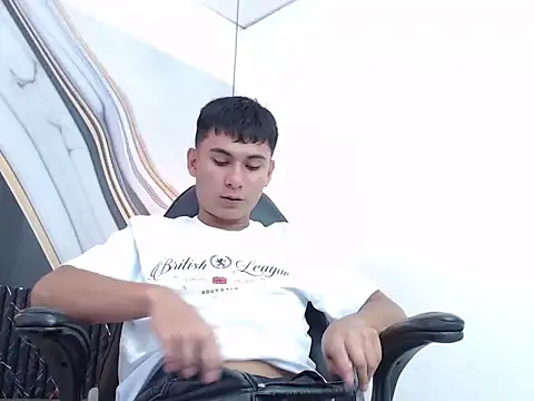 SantiagoCool online show from April 2026 07:48:01 PM