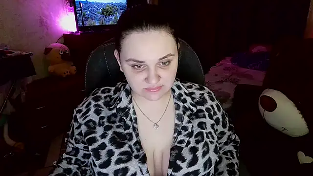 Penny Perry online show from April 2026 07:09:02 PM
