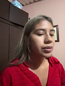 Kimmiebellarie online show from April 2026 11:38:02 PM