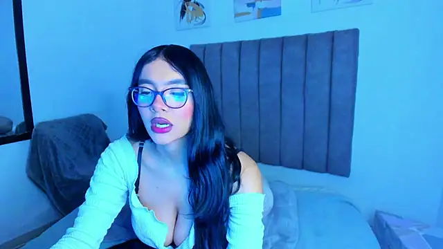 britanny jones1 online show from June 2026 12:08:02 PM