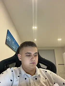 WARDEN w online show from April 2026 06:54:02 PM