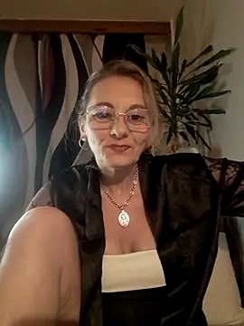 Blond lady czech online show from April 2026 06:32:02 PM