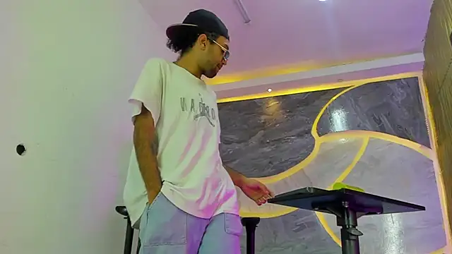 Josh Hot Sex online show from April 2026 11:16:01 AM