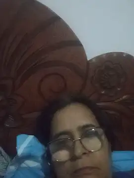 Snapshot of PienCanela chatting on June 2026 02:51:01 AM PienCanela online show from June 2026 02:51:01 AM