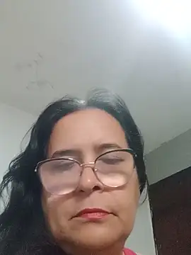 Snapshot of PienCanela chatting on June 2026 11:47:01 AM PienCanela online show from June 2026 11:47:01 AM