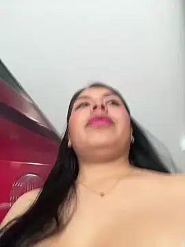 Iam-sophia27 online show from April 2026 04:55:01 PM