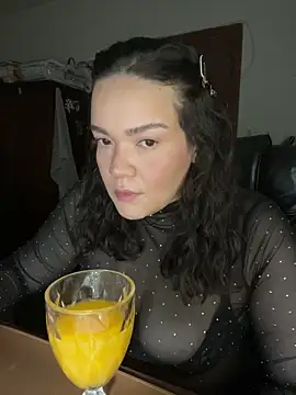 dayanestephany1 online show from June 2026 08:15:02 PM