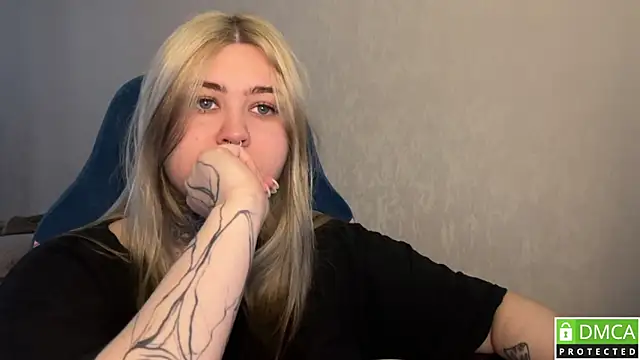 CuteUna online show from April 2026 08:02:02 AM