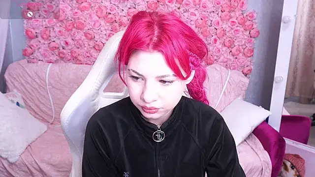 PinkyTrix online show from April 2026 05:36:01 AM