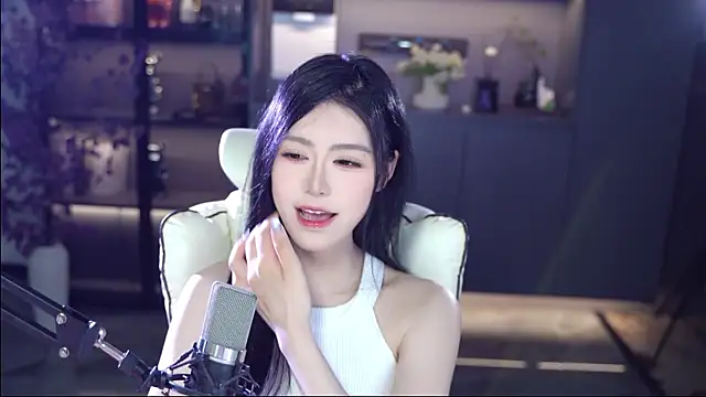 Seraphinei online show from May 2026 12:54:01 PM