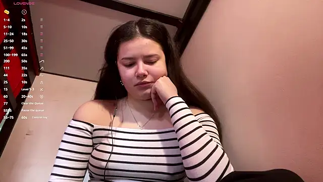 LonnaVandal online show from April 2026 10:54:02 AM