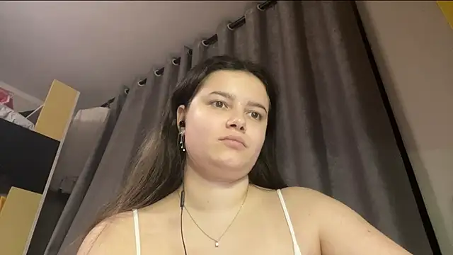 LonnaVandal online show from April 2026 07:58:02 PM