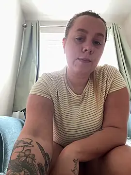 OliviaJadeXx online show from June 2026 11:01:02 AM