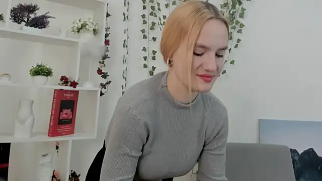 DannetteFire online show from April 2026 04:51:01 AM