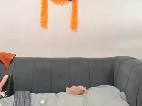 BUSTYQUEEN56  online show from April 2026 02:01:02 PM