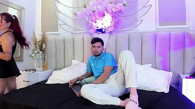 wild loverss online show from April 2026 08:55:01 PM