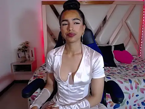 Miaa ferrari1 online show from April 2026 11:36:01 AM