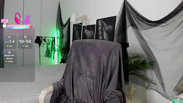 RisoSweet online show from June 2026 08:43:01 PM