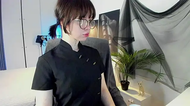 RisoSweet online show from June 2026 08:44:01 PM