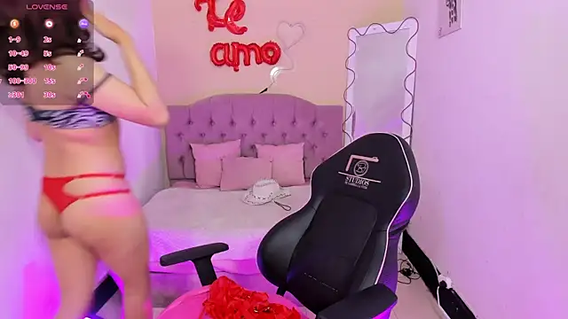 KATHERINE TAY online show from April 2026 07:04:02 PM