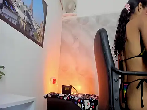 suriFoster online show from April 2026 01:37:01 PM