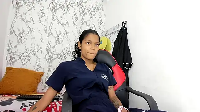 suriFoster online show from July 2026 05:50:01 PM