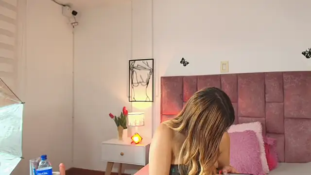 SophiaConor1 online show from April 2026 06:56:02 PM