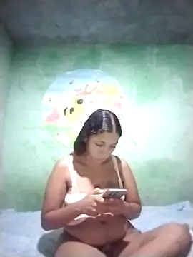 YuliBrayan online show from June 2026 04:52:02 AM