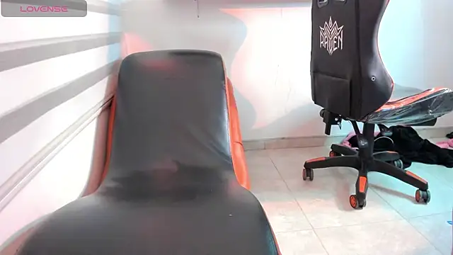 Catalina Foxt online show from April 2026 08:46:01 AM