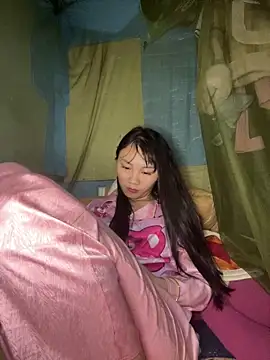 Kim Kelly online show from April 2026 07:07:02 PM