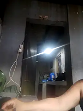 jeanyummytits online show from May 2026 10:17:02 PM