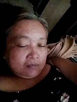 jeanyummytits online show from May 2026 02:31:02 AM