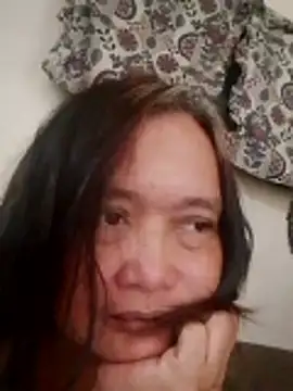 jeanyummytits online show from May 2026 02:40:02 AM